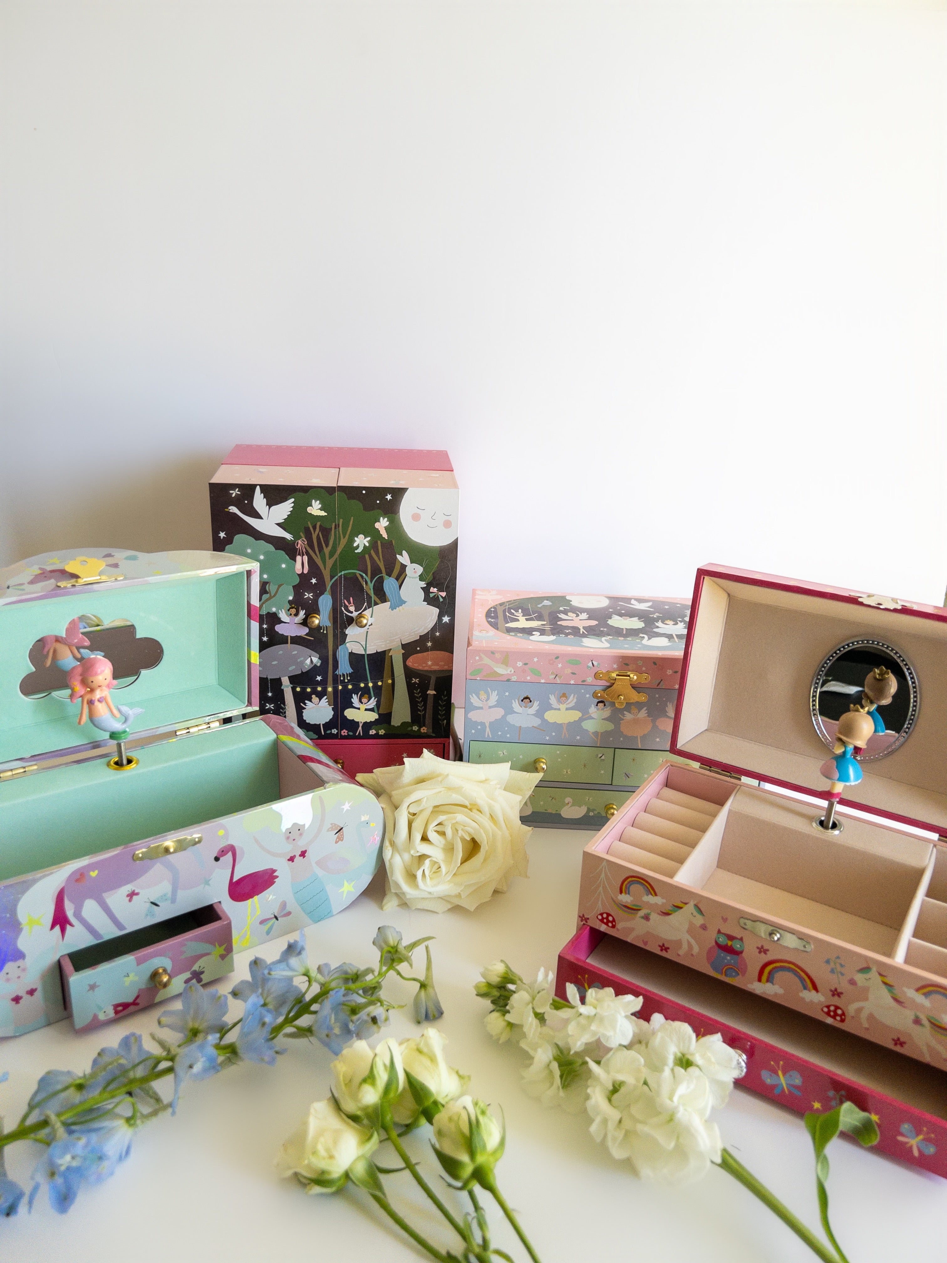 Enchanted-Musical-Jewelry-Boxes The Tiny Details