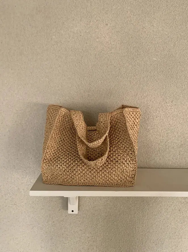 Elegant Straw Woven Handmade Beach Tote