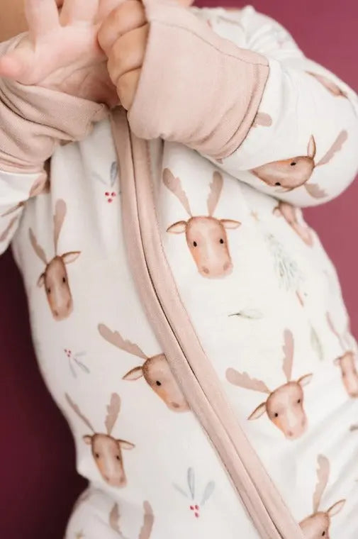 Mistletoe Moose Bamboo Sleeper - The Tiny Details