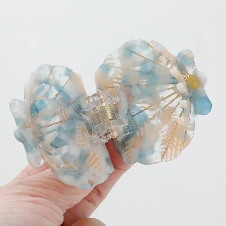 Pearl Seashell Hair Claw - The Tiny Details
