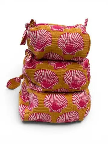 Seashell Cosmetic Bag Set