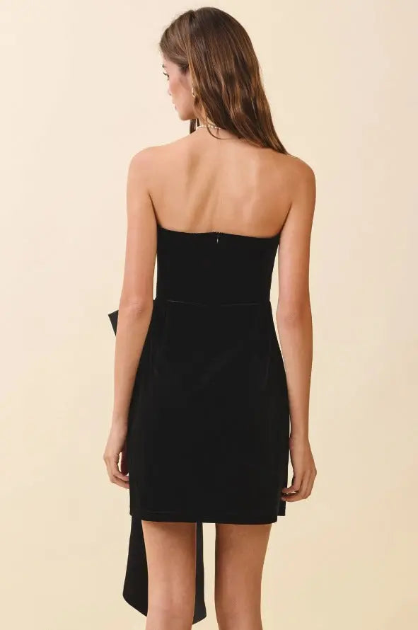 Velvet Oversized Bow Detail Strapless Dress