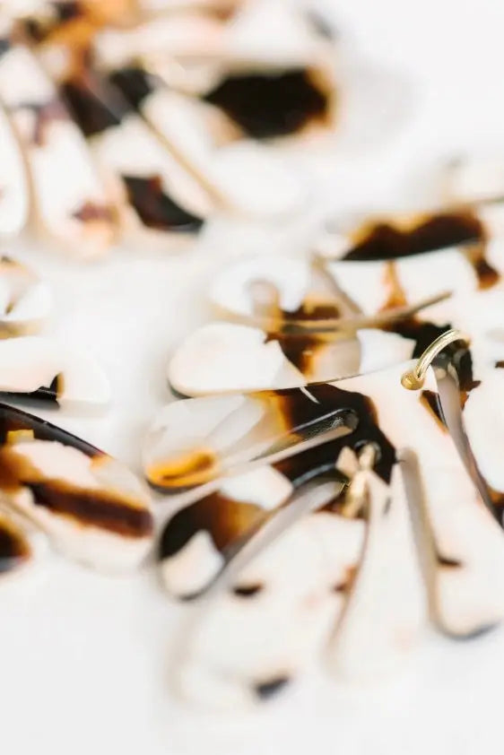 The Tiny Details Cocoa Petite Palm Drop Earrings