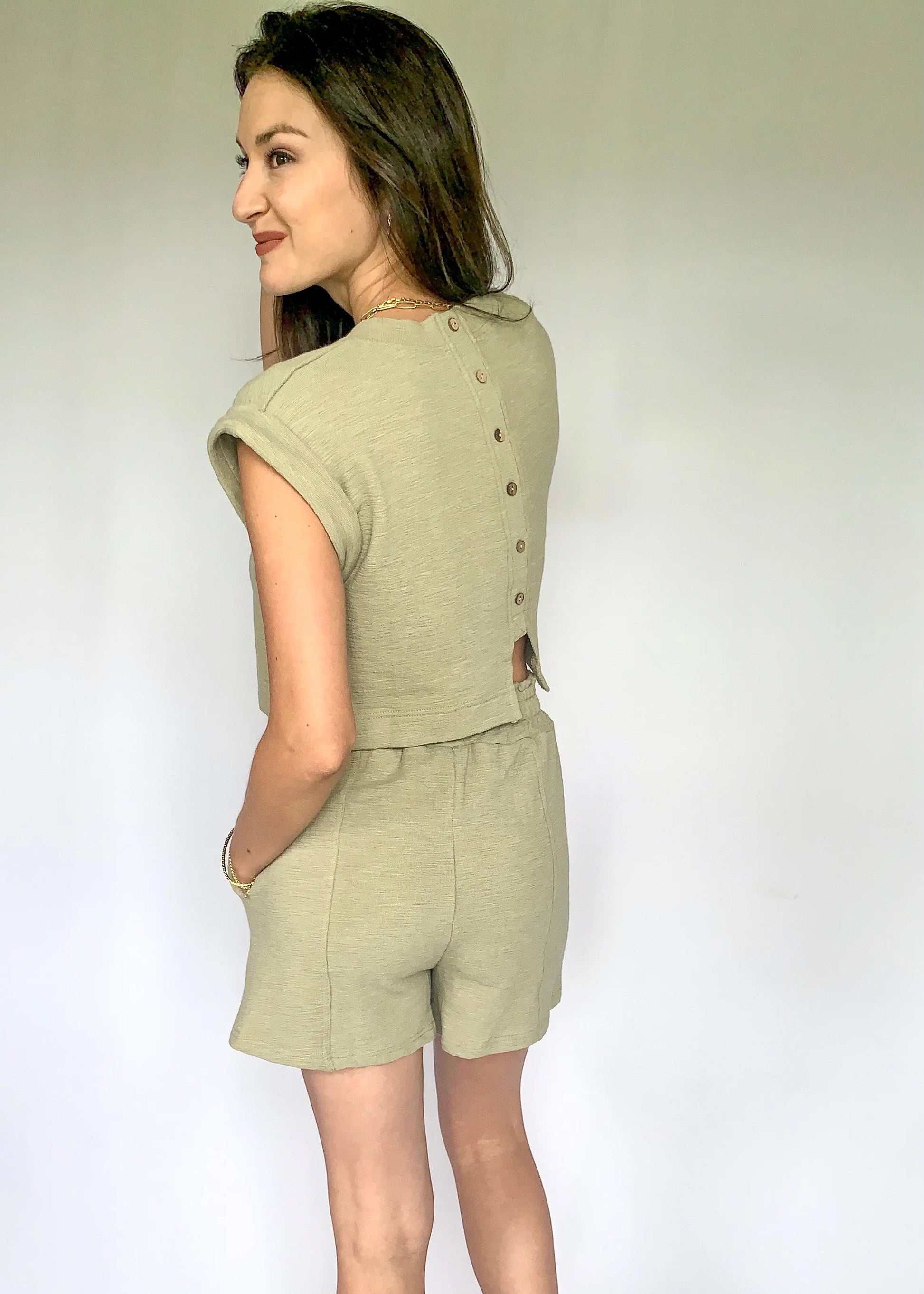 The Tiny Details Olive Solid Textured Crop Top