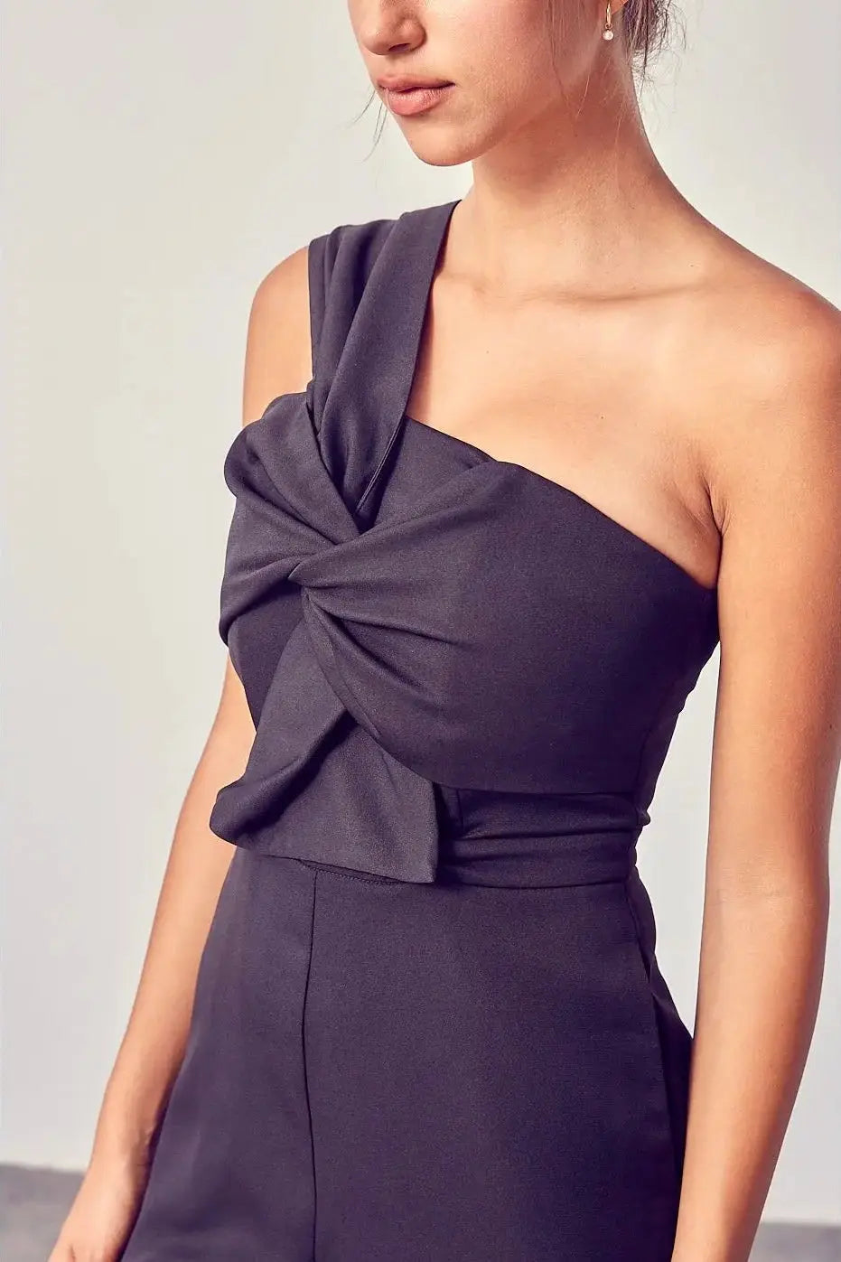 The Tiny Details One Shoulder Front Twist Black Jumpsuit