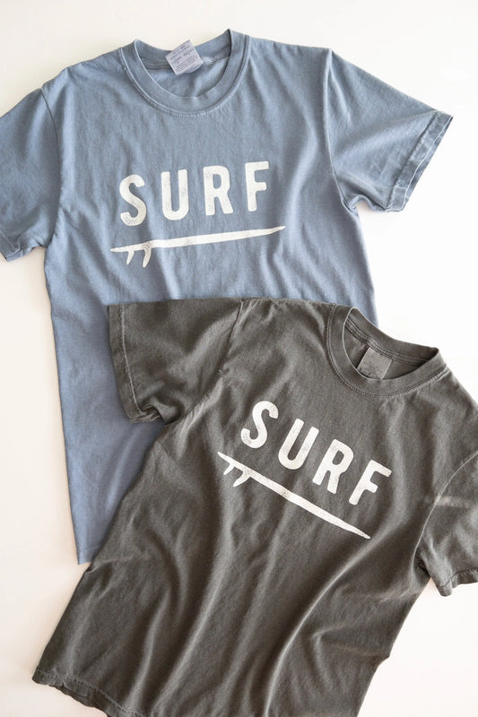 The Tiny Details SURF Vintage Graphic T-Shirt
