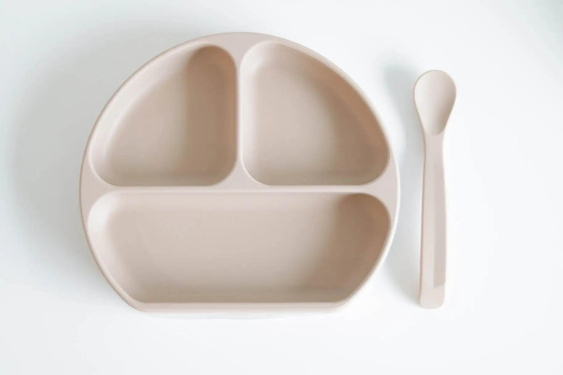 The Tiny Details Silicone Suction Plate with Lid & Spoon